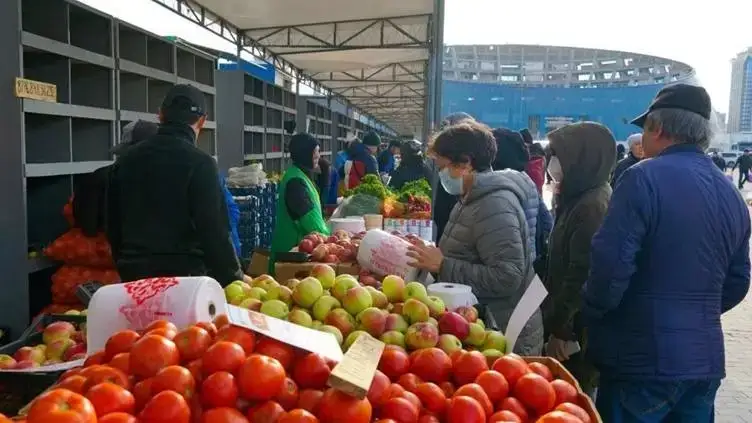 Astanada demalys kúnderi ótetin aýyl sharýashylyǵy jármeńkesiniń orny aýysady 