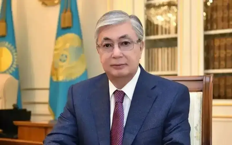 President Tokayev talks to Paris Olympics champion Yeldos Smetov over phone