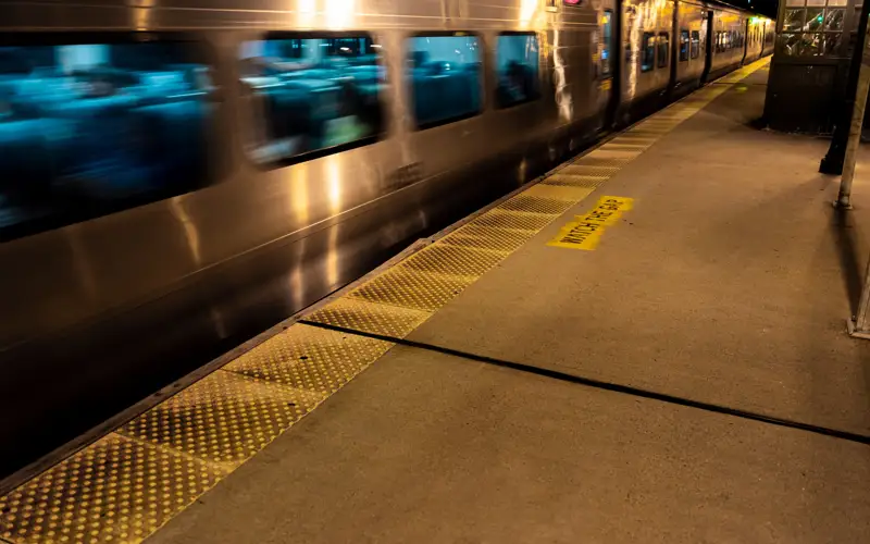 метро, железная дорога