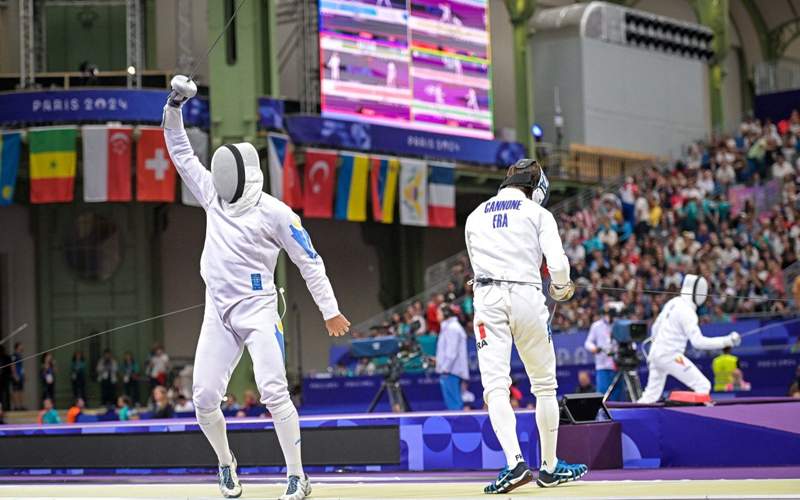 Olympic men's épée sensation: Kurbanov defeats Tokyo Games champion Olympic men's épée sensation: Kurbanov defeats Tokyo Games champion