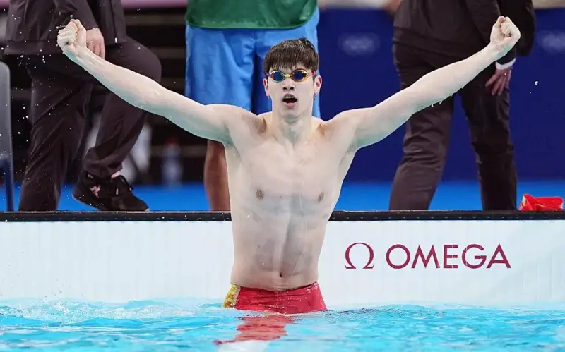 China's Pan breaks world record to win men's 100m freestyle gold at Paris Olympics
