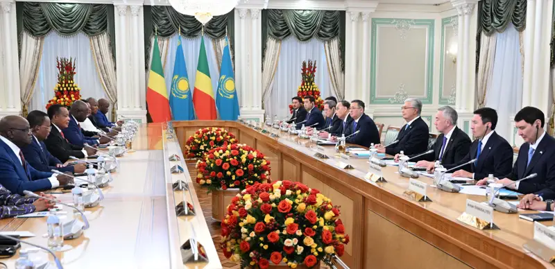 Қазақстан мен Конго президенттері кеңейтілген құрамда келіссөз жүргізді