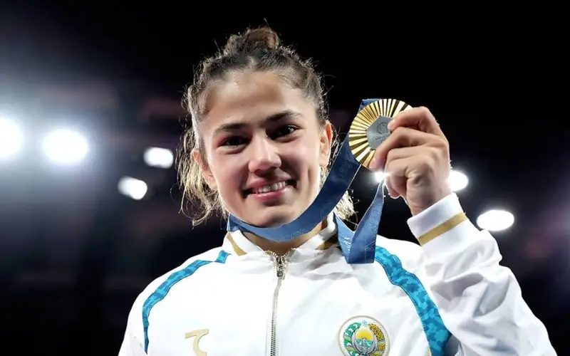 Қыздарға мотивация береді – Саида Мирзиеева Диёра Келдиёрованы құттықтады 