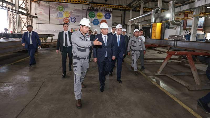 Олжас Бектенов проверил исполнение поручений Президента по развитию нефте-, газохимии и промышленности в Атырауской области Олжас Бектенов проверил исполнение поручений Президента по развитию нефте-, газохимии и промышленности в Атырауской области