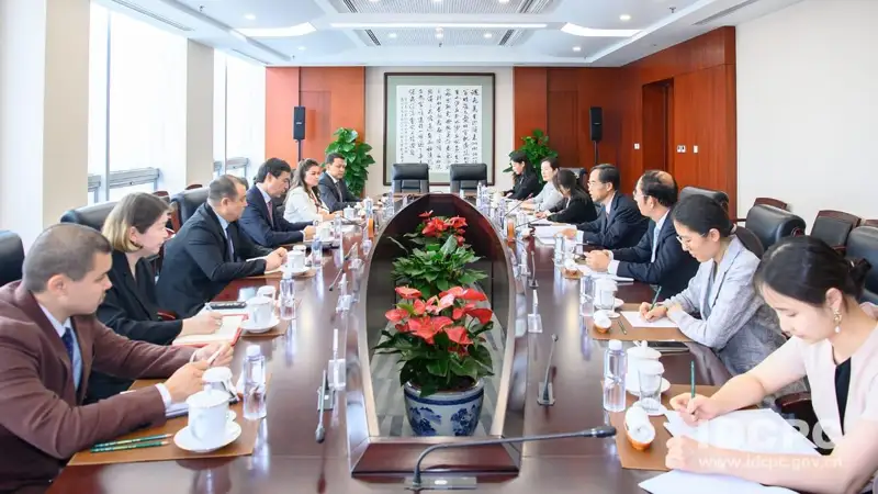 Қарызсыз қоғам