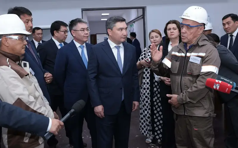 Олжас Бектенов 