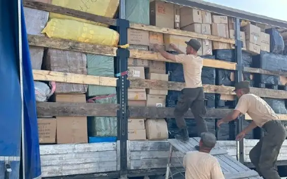 Попытку нелегального ввоза 65 тысяч пачек сигарет пресекли на казахстанско-кыргызской границе 