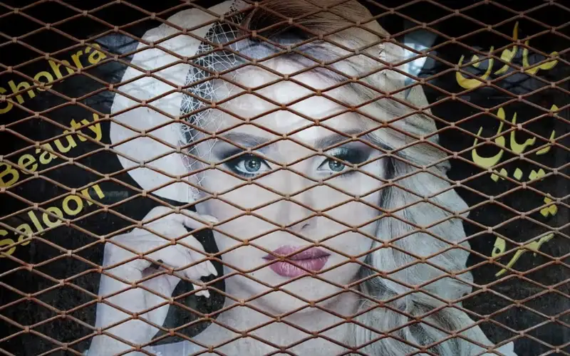 салоны красоты в Афганистане под запретом