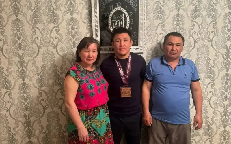 Родители борца Мейрамбека Картбаева