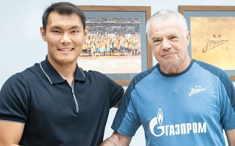 Nuraly Álip «Zenıt» fýtbol klýbymen kelisimshart merzimin uzartty