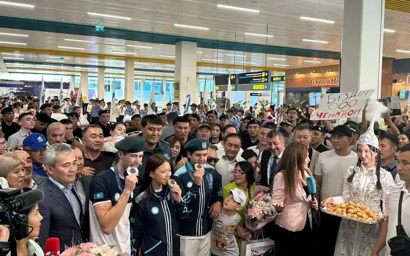 Three Kazakhstani Olympic medal winners land at Almaty airport 