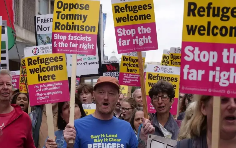 В Англии прошли антирасистские демонстрации