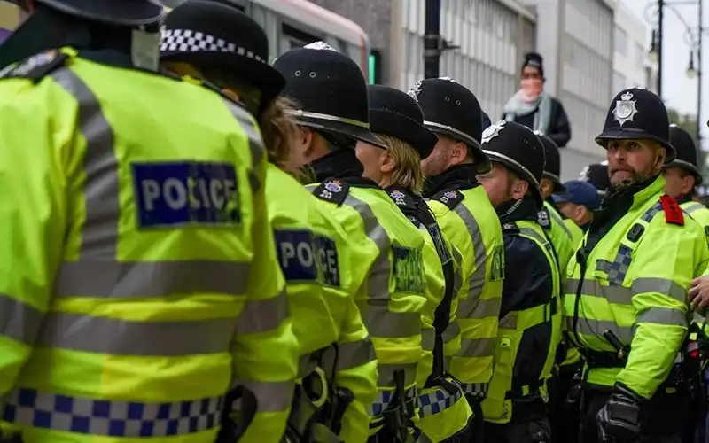 Британия полицияси