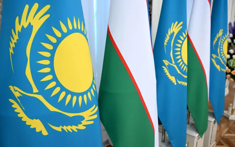 флаги Казахстана и Узбекистана, флаги, Казахстан, Узбекистан