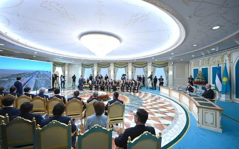 Контейнерный поезд акорда