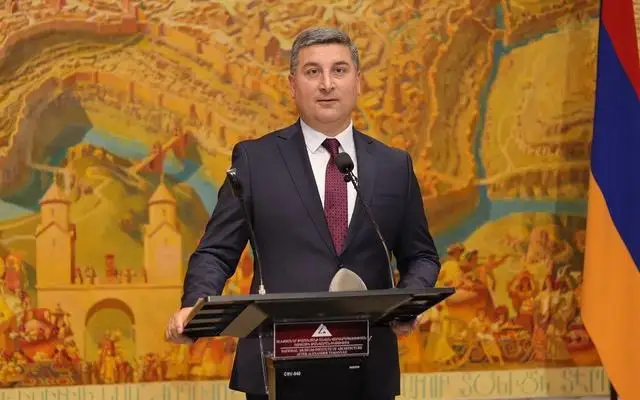 Министр территориального управления и инфраструктур Армении Гнел Саносян 