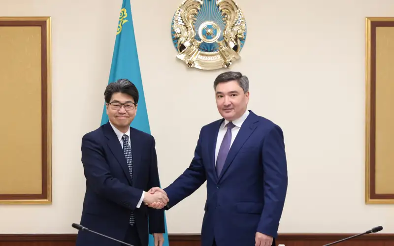 Олжас Бектенов обсудил перспективы расширения инвестсотрудничества с председателем японского банка JBIC 