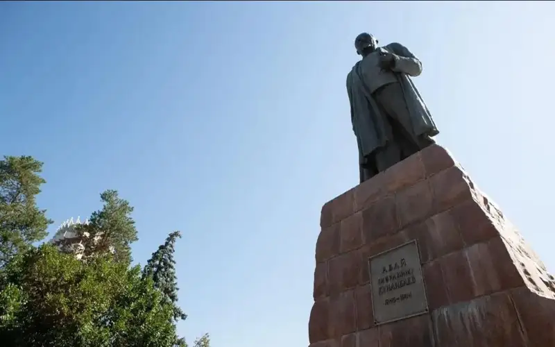 Abai monument 