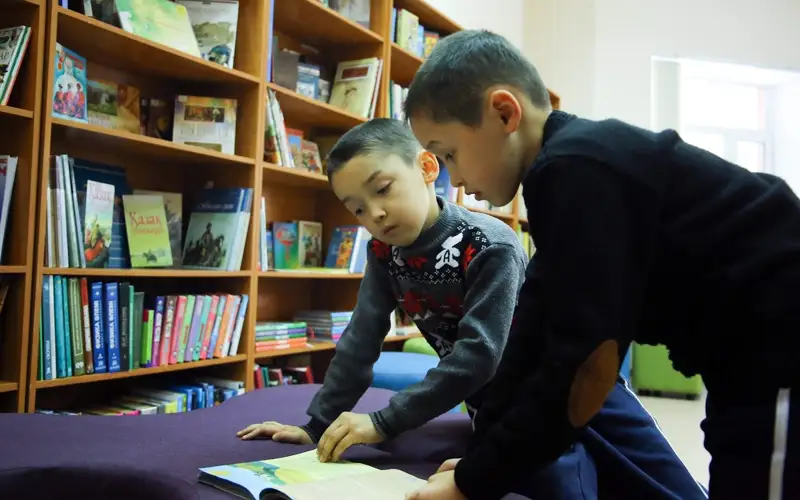 казахстанцы, книги, имена