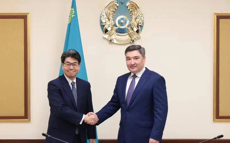 Bektenov japondyq JBIC bankiniń tóraǵasymen ınvestıtsııalyq yntymaqtastyqty keńeıtý perspektıvalaryn talqylady