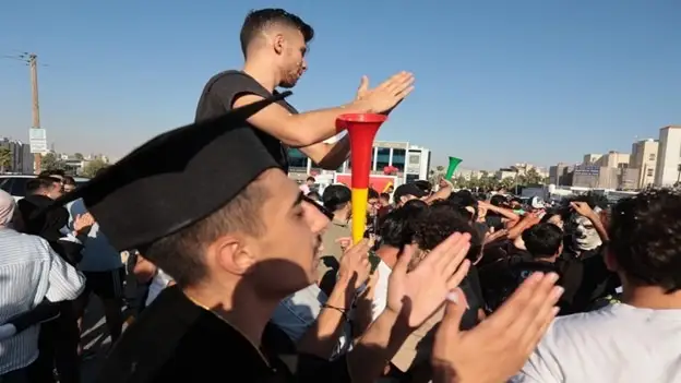 Иорданские выпускники школ празднуют итоги экзаменов