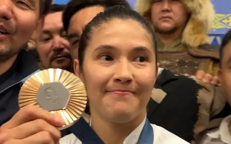 Назим Қизайбай 