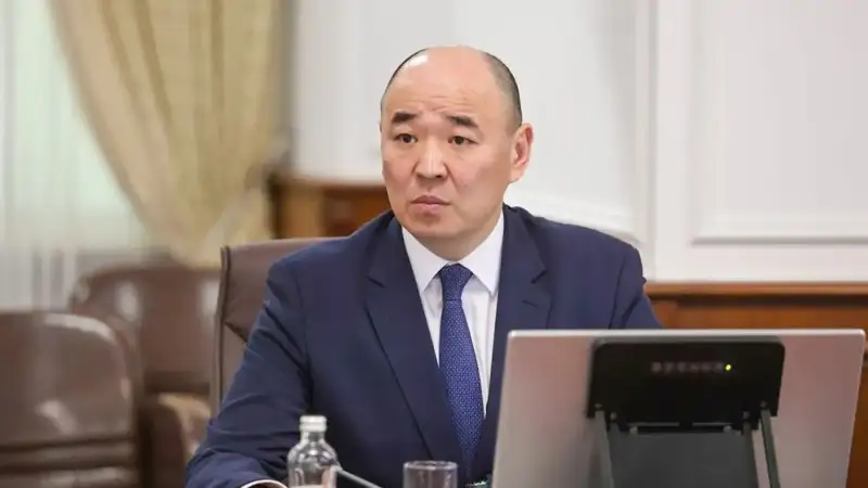 Kanat Sharlapaev