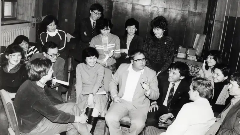 Neuro network 'revives' historical photos of Kazinform News Agency 