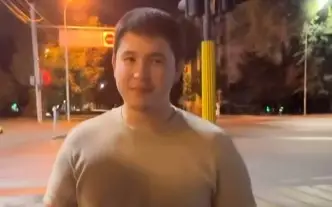 Дәулет Тұрлыхановтың бостандығы шектелген ұлы түнде көшеде не істеп жүр