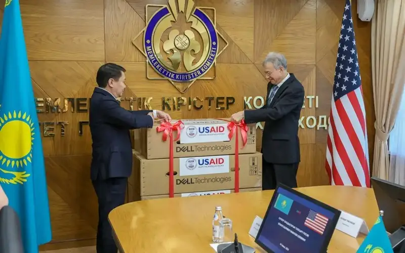 USAID hands over $960,000-worth computer servers to Kazakhstan to modernize its customs infrastructure