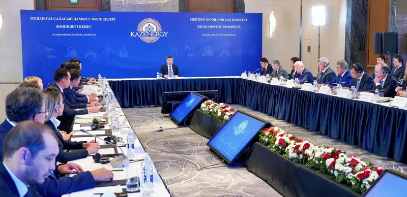 Олжас Бектенов: Мұнай-газ саласы барша Қазақстан халқының игілігі үшін қызмет етуі керек