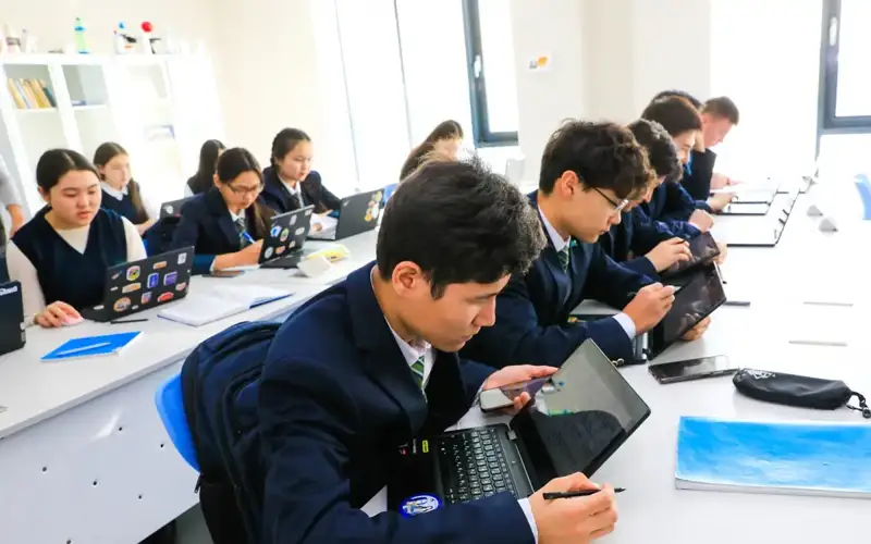 Future of Kazakhstan's digital education in spotlight of annual August conference 