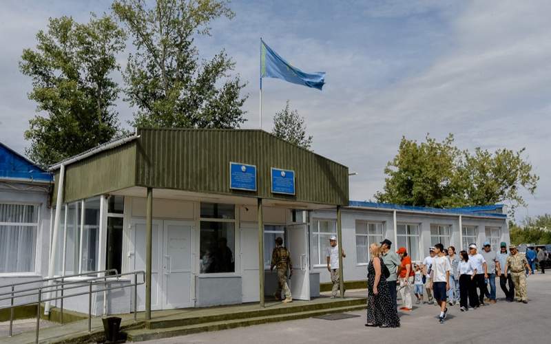 Пограничный городок для обучения детей воинским навыкам открыли в Астане