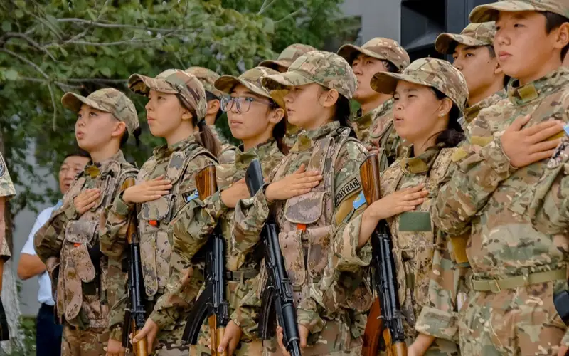 Пограничный городок для обучения детей воинским навыкам открыли в Астане