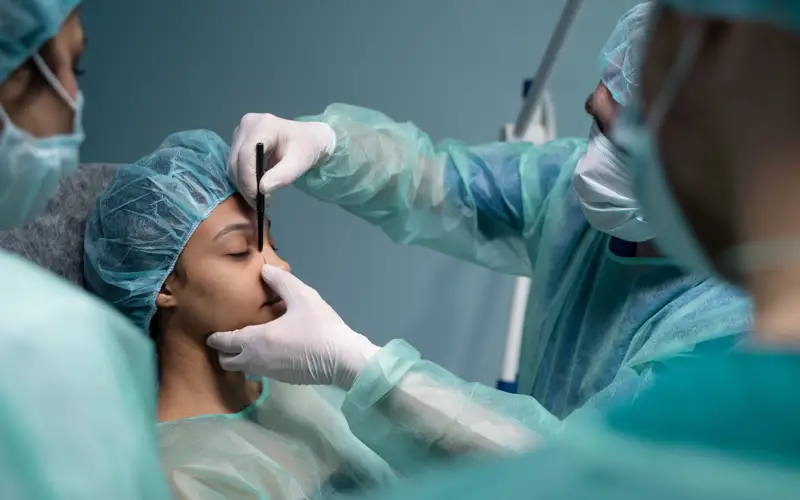 За пять лет на пластических хирургов поступило 39 жалоб в Казахстане