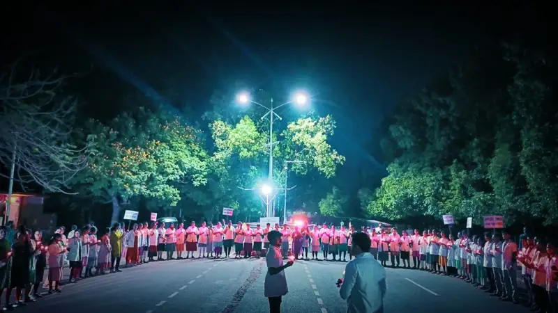 Протесты студентов-медиков в Индии