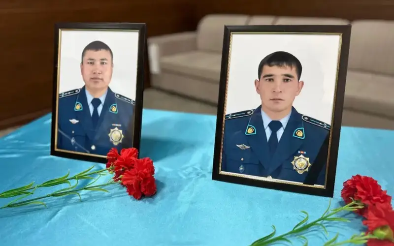Глава МВД РК выразил соболезнования семьям погибших полицейских 
