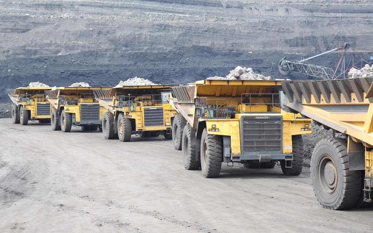 Қызыл үйлену тойының фотосы Үлкен мүшесі трахает грудические балапан смотреть видео