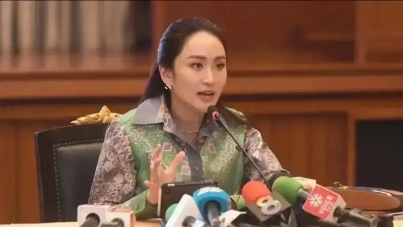 Таиландтың ең жас премьер-министрі Пхетонгтхан Чинават туралы не білеміз