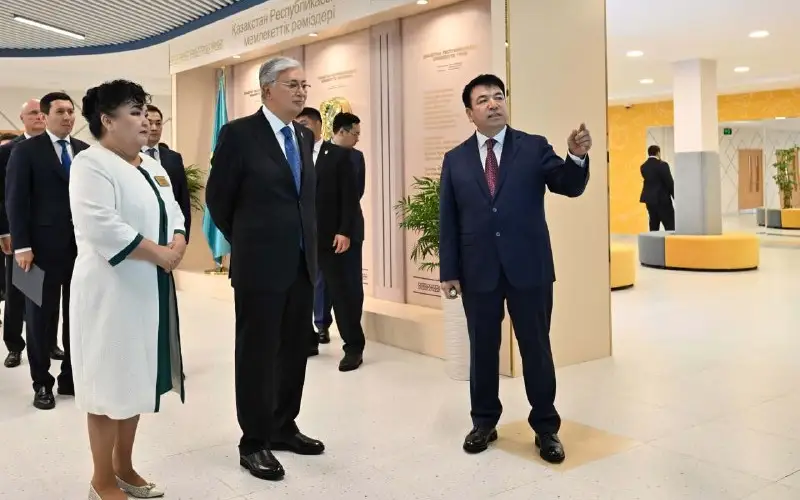 Мемлекет басшысы Астанадағы бірқатар жаңа мектепті аралап көрді