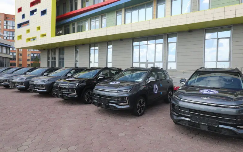 Ақмола облысында мал дәрігерлеріне су жаңа 19 автокөліктің кілті табыс етілді