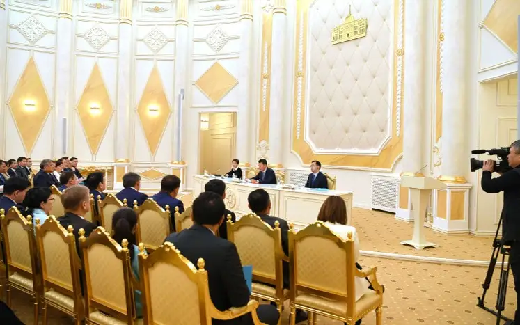 Госсоветник 