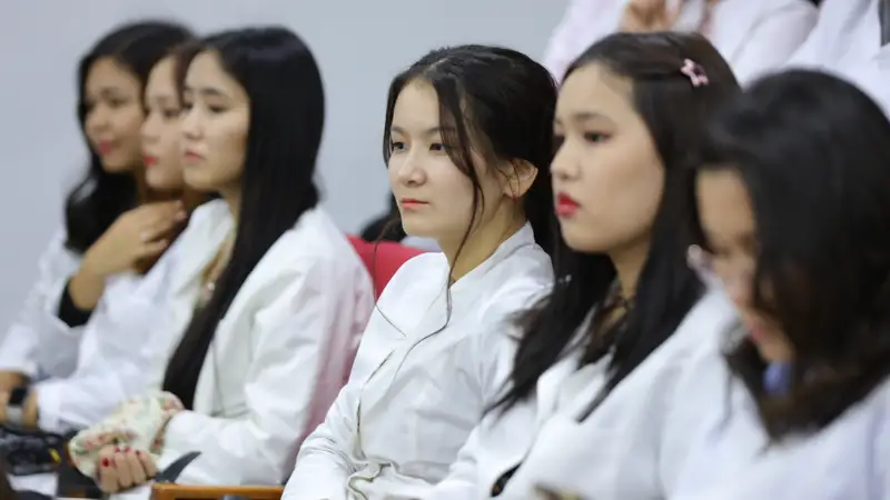 Анасы ұлымен жыныстық қатынасқа түседі