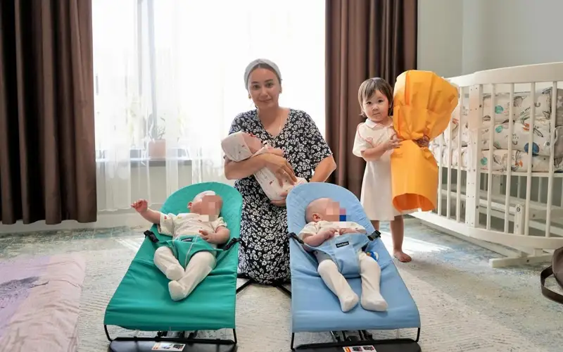 Өмірге үшем келді