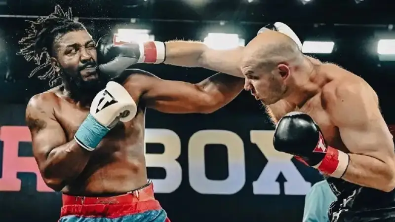  америкалық боксшы