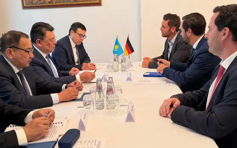 Казахстан и Германия договорились о новых проектах в сфере образования, водных ресурсов и сельского хозяйства