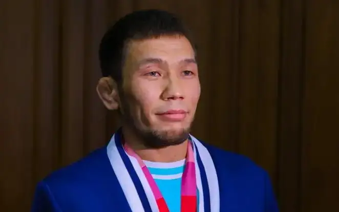 борец вольного стиля Нурислам Санаев