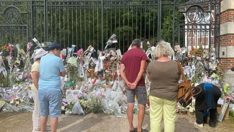 похороны Алена Делона