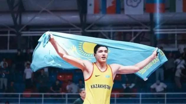 カザフスタンのフリースタイルレスリング選手がアンマンのU17アジアレスリング選手権で2つのメダルを獲得
