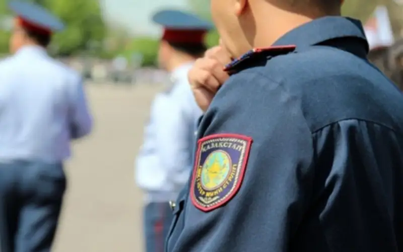 Елордада әйнекті шағып, ұрлық жасаған вандалдар жазаланды